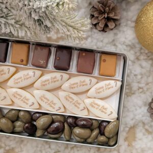 Calissons personnalisés et chocolats en coffret métal