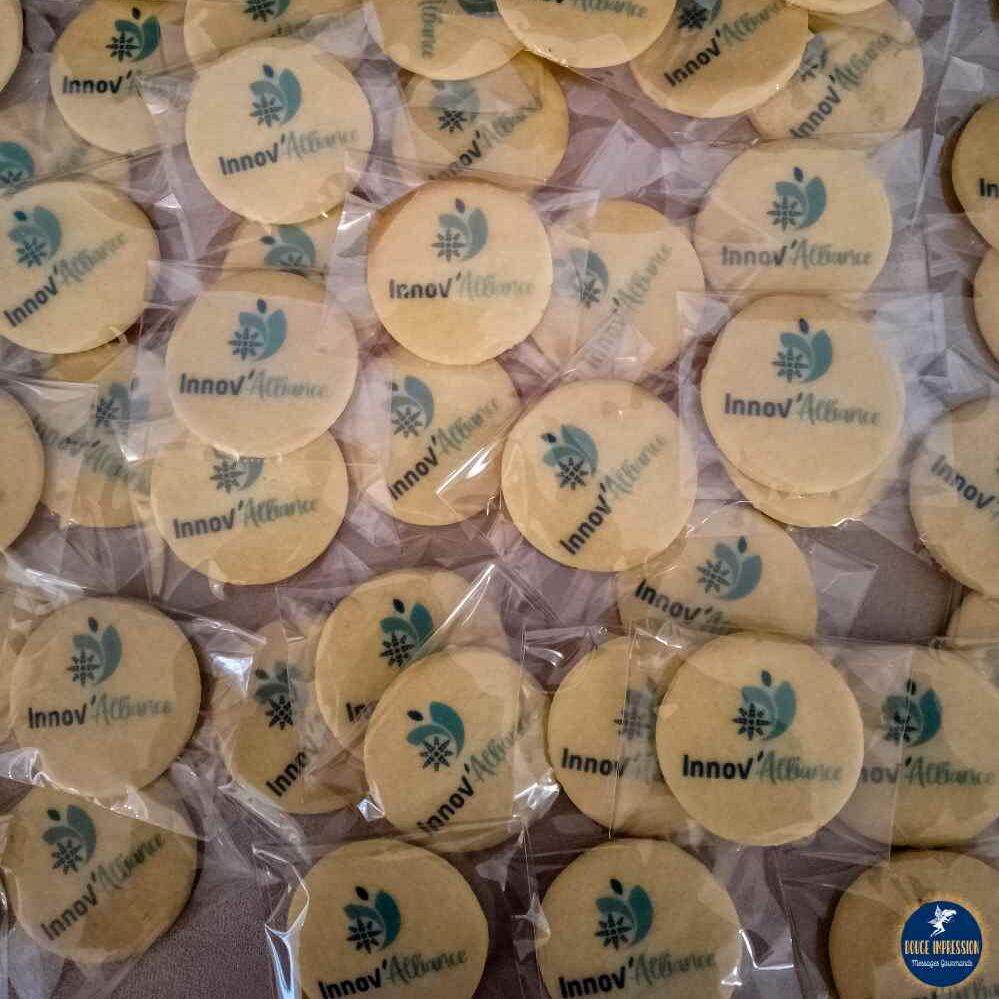 biscuits-personnalisés-avec-logo-entreprise