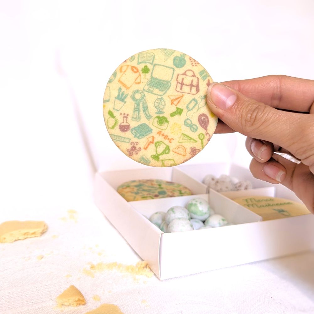 Biscuit merci maîtresse personnalisé avec prénom pour cadeau unique